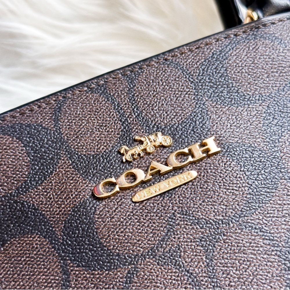 Coach Lillie Carryall In Signature Canvas handbag - Picture 10 of 13